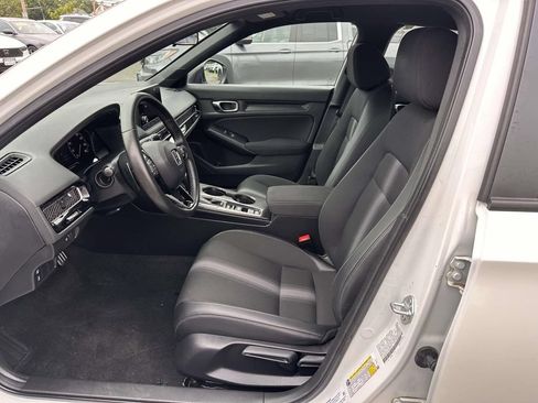 Used 2024 Honda Civic Sport image 11