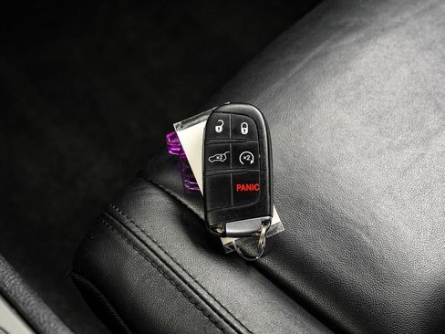 Used 2022 Jeep Grand Cherokee Limited w/ Tech Group image 67