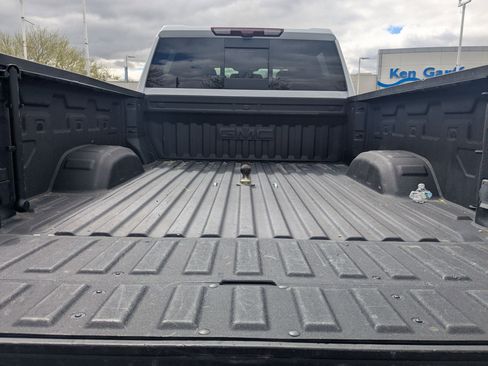 Used 2025 GMC Sierra 3500 AT4 w/ AT4 Premium Plus Package image 31