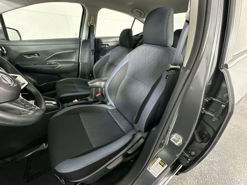 Used 2025 Nissan Versa SV w/ Trunk Package image 15