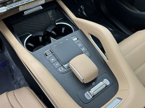 New 2026 Mercedes-Benz GLS 450 4MATIC image 33