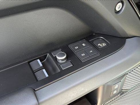Used 2021 Land Rover Defender 90 X AWD/4WD image 12