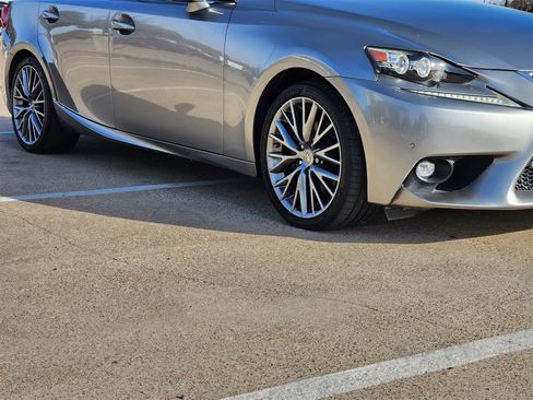 Used 2015 Lexus IS 250 w/ Navigation System Package image 7