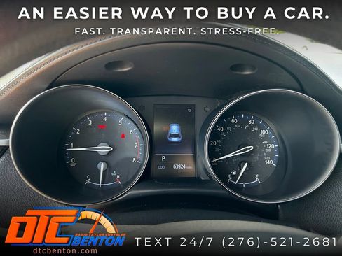 Used 2019 Toyota C-HR LE FWD image 18