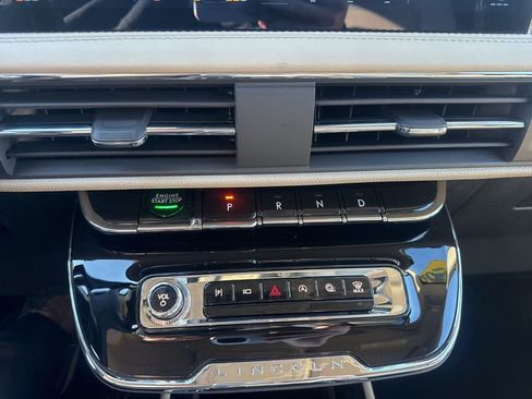 New 2026 Lincoln Corsair Premiere image 15