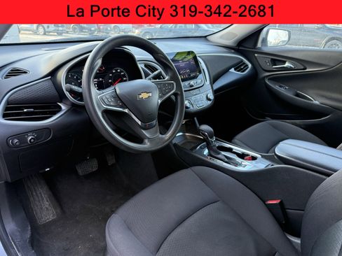 Used 2024 Chevrolet Malibu LT image 11