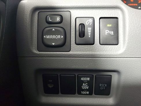 Used 2011 Toyota 4Runner SR5 w/ Premium Pkg w/Leather AWD/4WD image 33