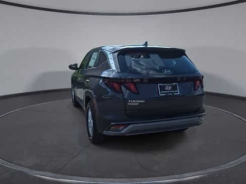 New 2026 Hyundai Tucson SE image 10