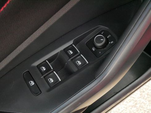 Certified 2022 Volkswagen Jetta GLI Autobahn FWD image 19
