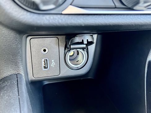 Used 2025 Nissan Versa S w/ S Plus Package image 22