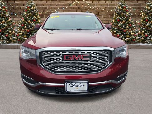 Used 2017 GMC Acadia Denali w/ Technology Package image 8