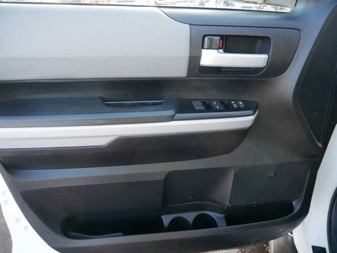 Used 2021 Toyota Tundra Limited image 10