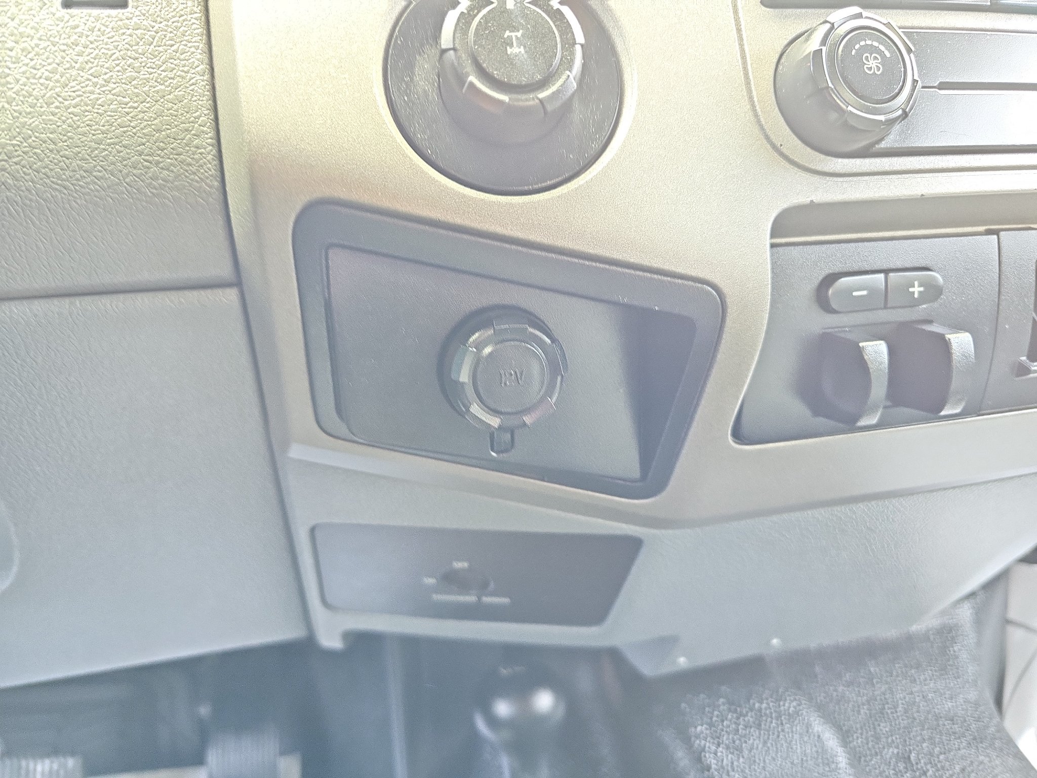 Used 2016 Ford F250 XLT AWD/4WD image 24