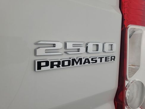Used 2024 RAM ProMaster 2500 w/ Quick Order Package 22G SLT image 30