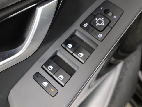 Used 2025 Kia Niro Wind w/ Wind Preserve Package FWD image 19