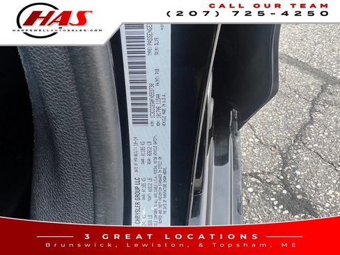 Used 2015 Chrysler 200 C w/ Navigation & Sound Group I image 16