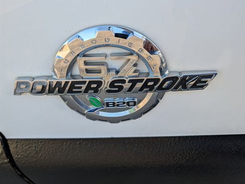 Used 2014 Ford F250 XL w/ Power Equipment Group AWD/4WD image 30