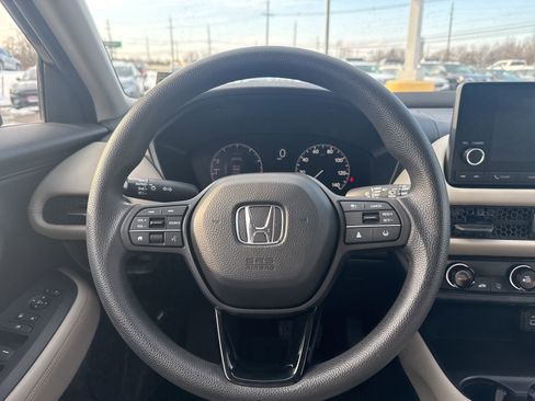 Used 2023 Honda HR-V LX image 16