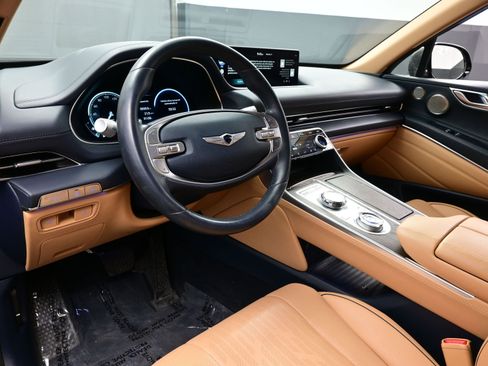 Certified 2024 Genesis GV80 2.5T w/ Prestige Package image 12