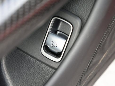 Used 2022 Mercedes-Benz SL 55 AMG 4MATIC w/ AMG Night Package image 17