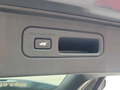 Certified 2025 Honda Pilot EX-L image 17