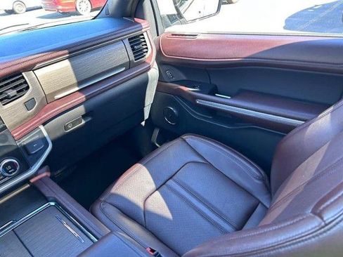 Certified 2024 Ford Expedition Limited image 21