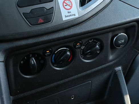 Used 2016 Ford Transit 250 148 Medium Roof RWD image 18