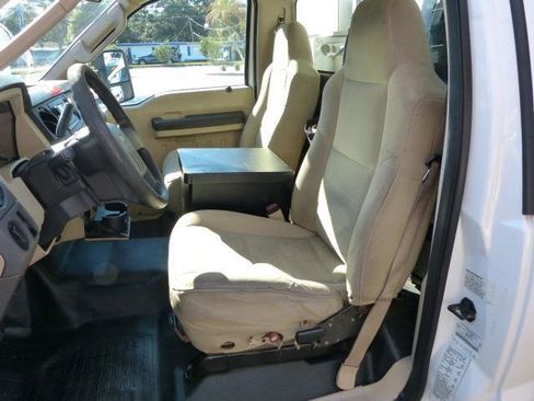 Used 2008 Ford F350 XLT image 43