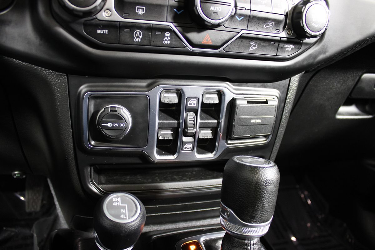 Used 2020 Jeep Wrangler Unlimited Sport AWD/4WD image 21