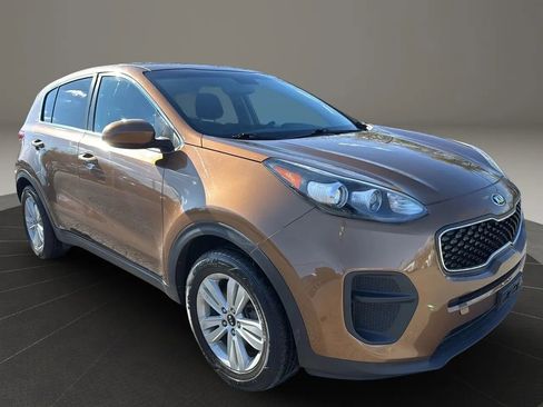 Used 2018 Kia Sportage LX FWD image 3