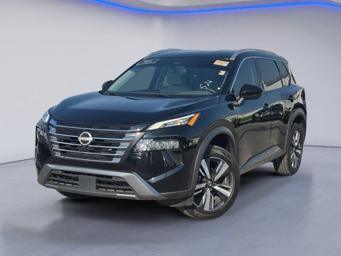 Used 2024 Nissan Rogue SL AWD/4WD image 2