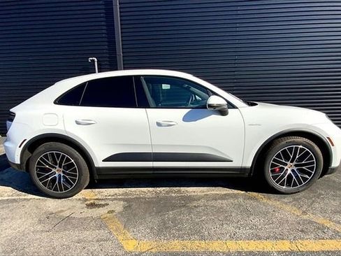 New 2025 Porsche Macan 4S Electric image 11