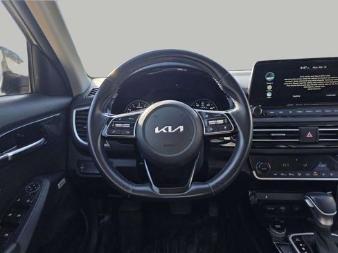 Used 2023 Kia Seltos SX image 11