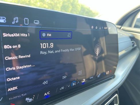 New 2025 Chevrolet Traverse LT w/ LPO, Floor Liner Package image 13