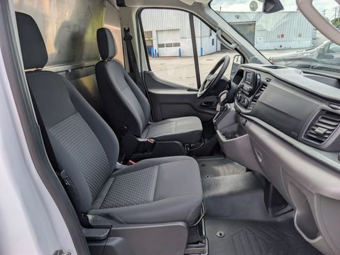 Used 2024 Ford Transit 250 148 High Roof AWD image 11