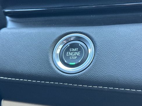 Certified 2023 Cadillac Escalade Premium Luxury w/ Performance Package image 36