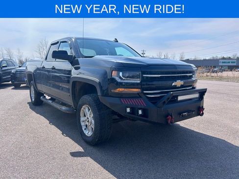 Used 2017 Chevrolet Silverado 1500 LT w/ All Star Edition image 8