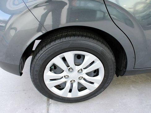 Used 2023 Kia Soul LX image 24