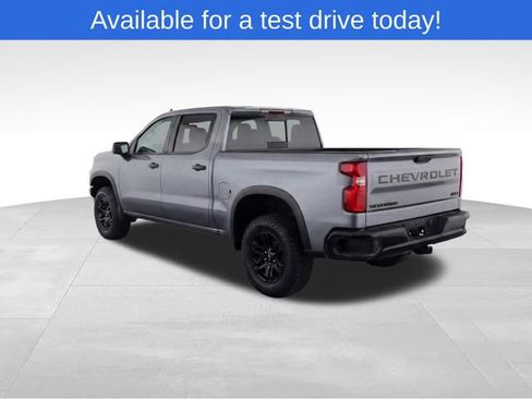 Used 2024 Chevrolet Silverado 1500 ZR2 w/ Technology Package AWD/4WD image 3