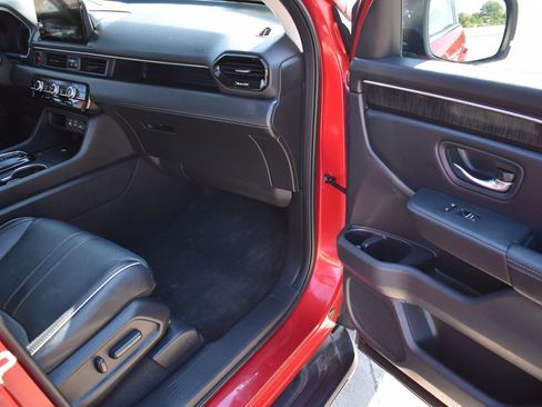 Used 2023 Honda Pilot Elite image 16