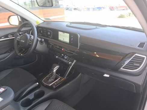 New 2026 Kia Seltos S FWD image 11