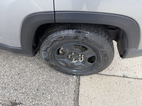 Used 2019 Jeep Compass Sport w/ Tech Group image 14