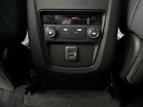 Used 2023 Buick Enclave Essence w/ Sport Touring Edition AWD/4WD image 11