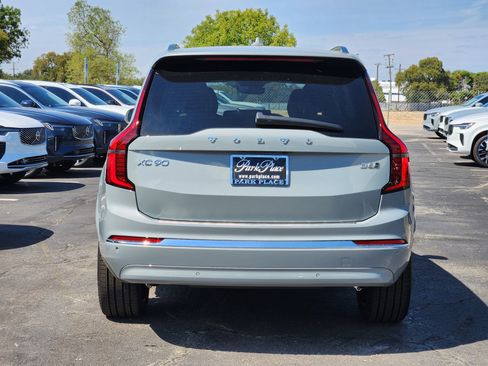 New 2026 Volvo XC90 B6 Plus w/ Protection Package Premier image 6