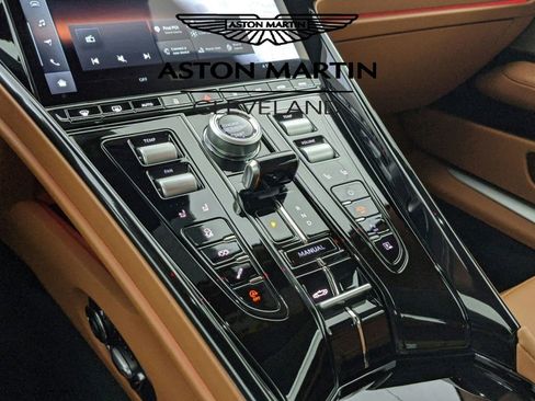 Used 2025 Aston Martin DB12 Convertible RWD image 9