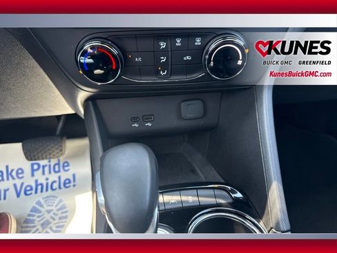 Used 2025 Buick Encore GX Preferred AWD/4WD image 29