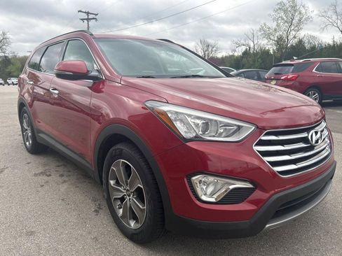 Used 2013 Hyundai Santa Fe GLS image 3