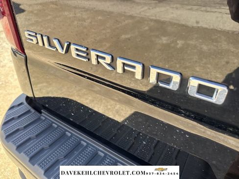 Used 2024 Chevrolet Silverado 1500 ZR2 w/ Technology Package image 40