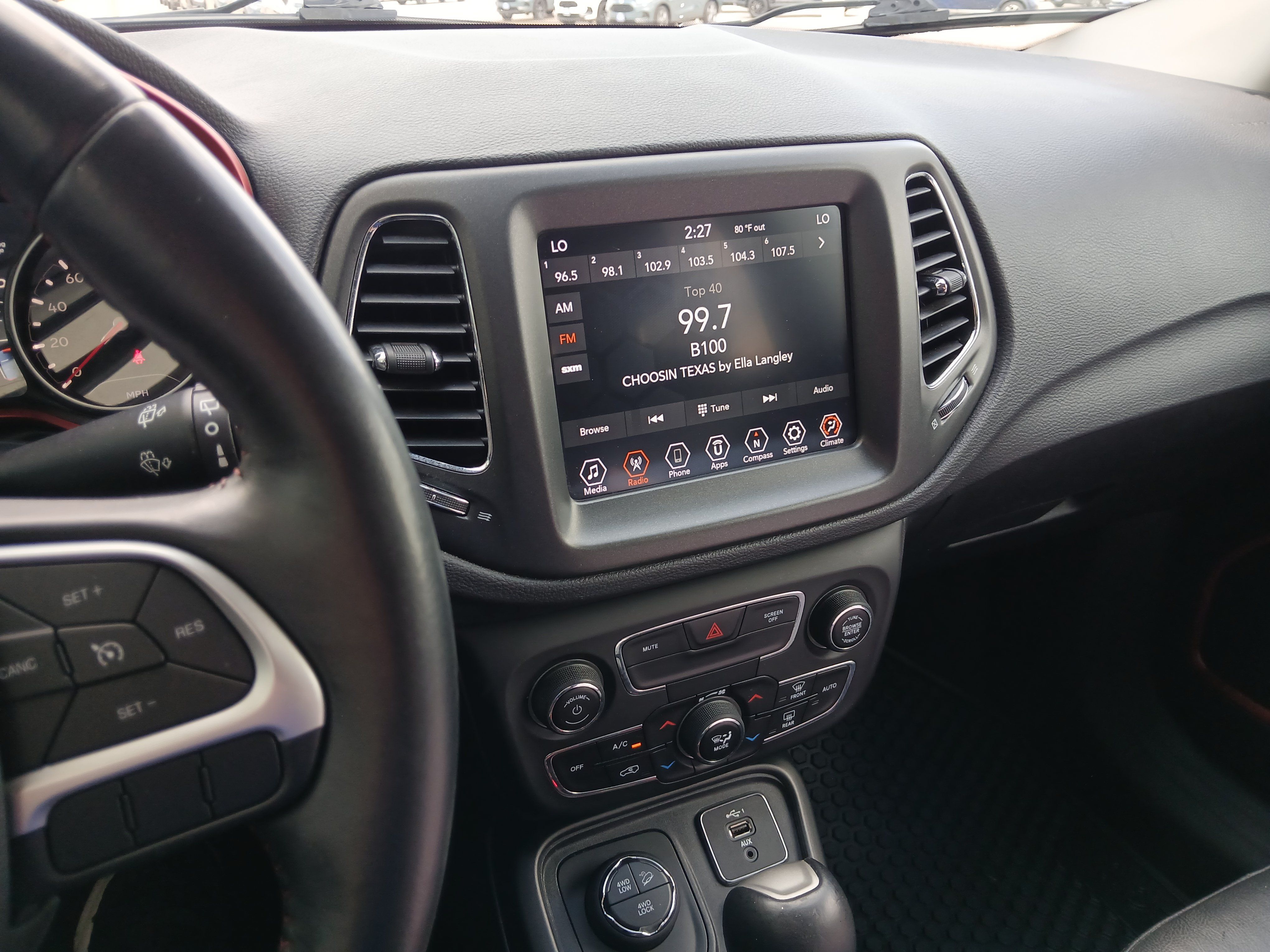 Used 2019 Jeep Compass Trailhawk AWD/4WD image 13