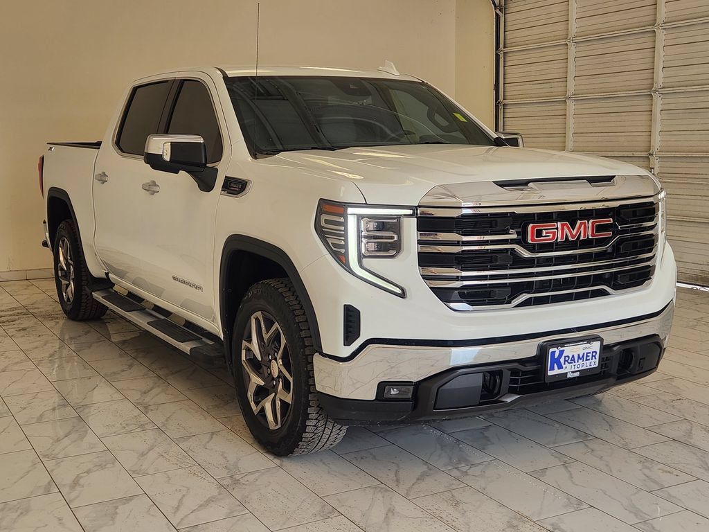 Used 2025 GMC Sierra 1500 SLT w/ SLT Premium Package AWD/4WD image 3